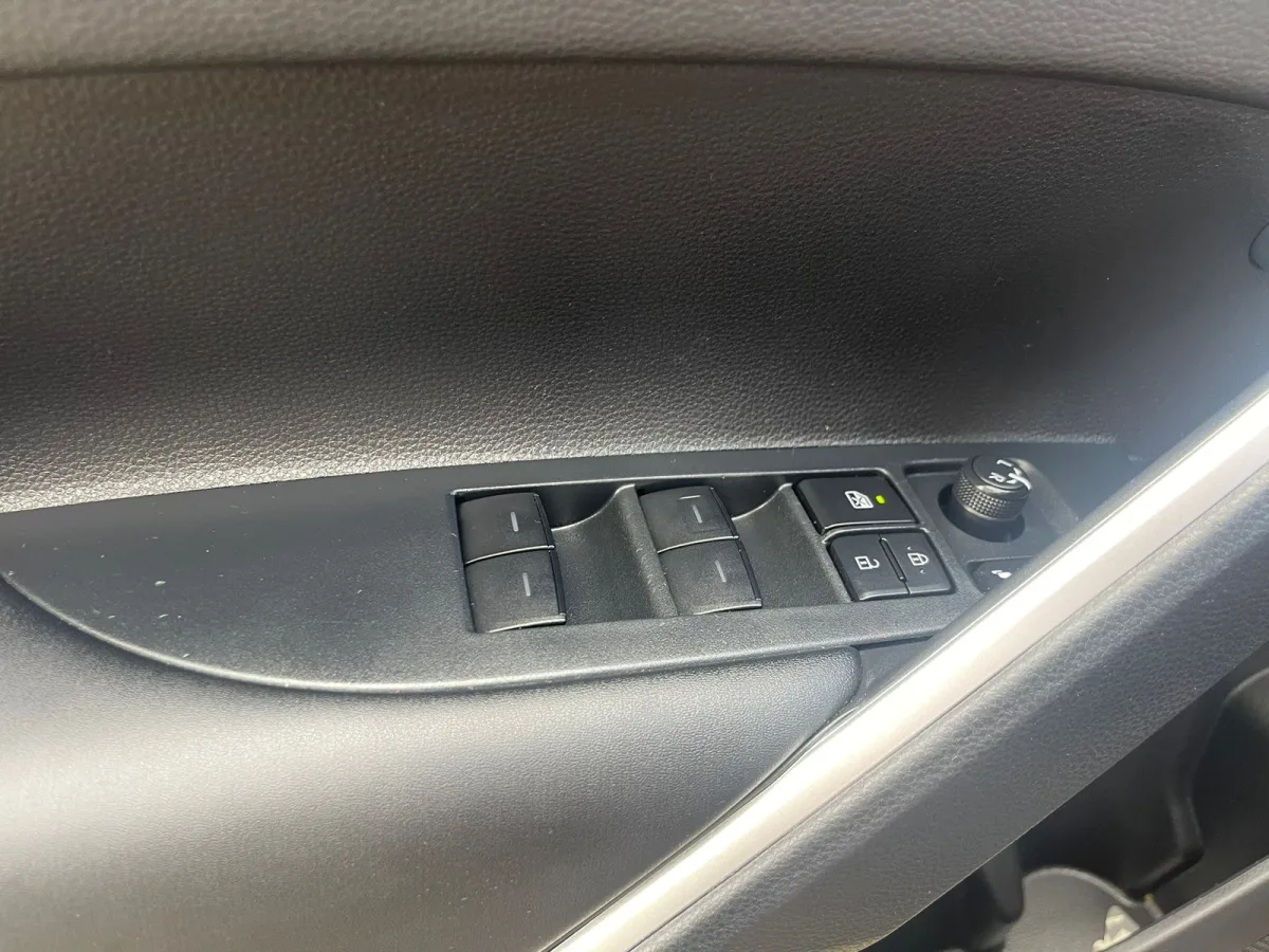 TOYOTA COROLLA CROSS 2024 — Bernardo Autos Taubaté — foto 9