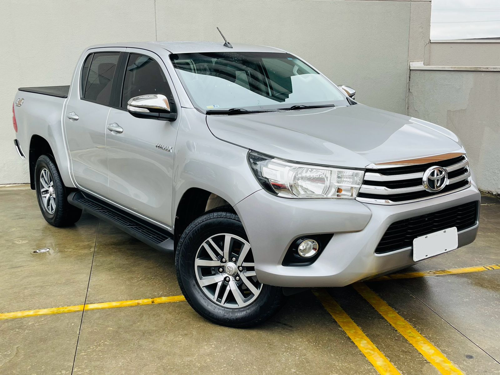 TOYOTA  HILUX 2016 — Bernardo Autos Taubaté