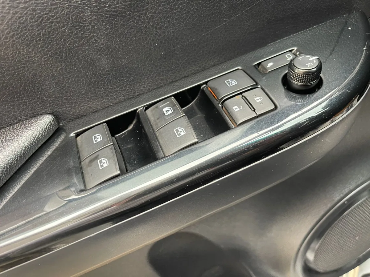 TOYOTA HILUX 2016 — Bernardo Autos Taubaté — foto 16