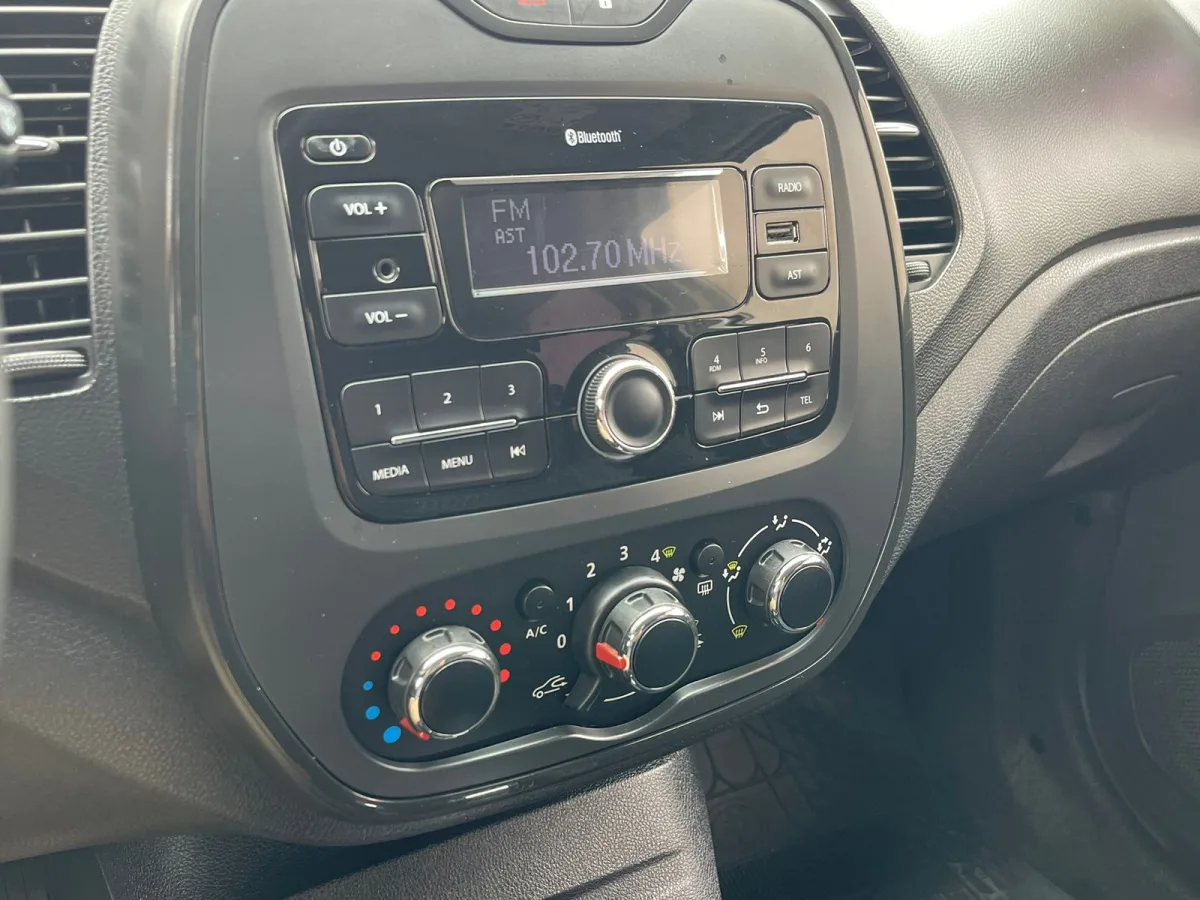 RENAULT CAPTUR 2019 — Bernardo Autos Taubaté — foto 13