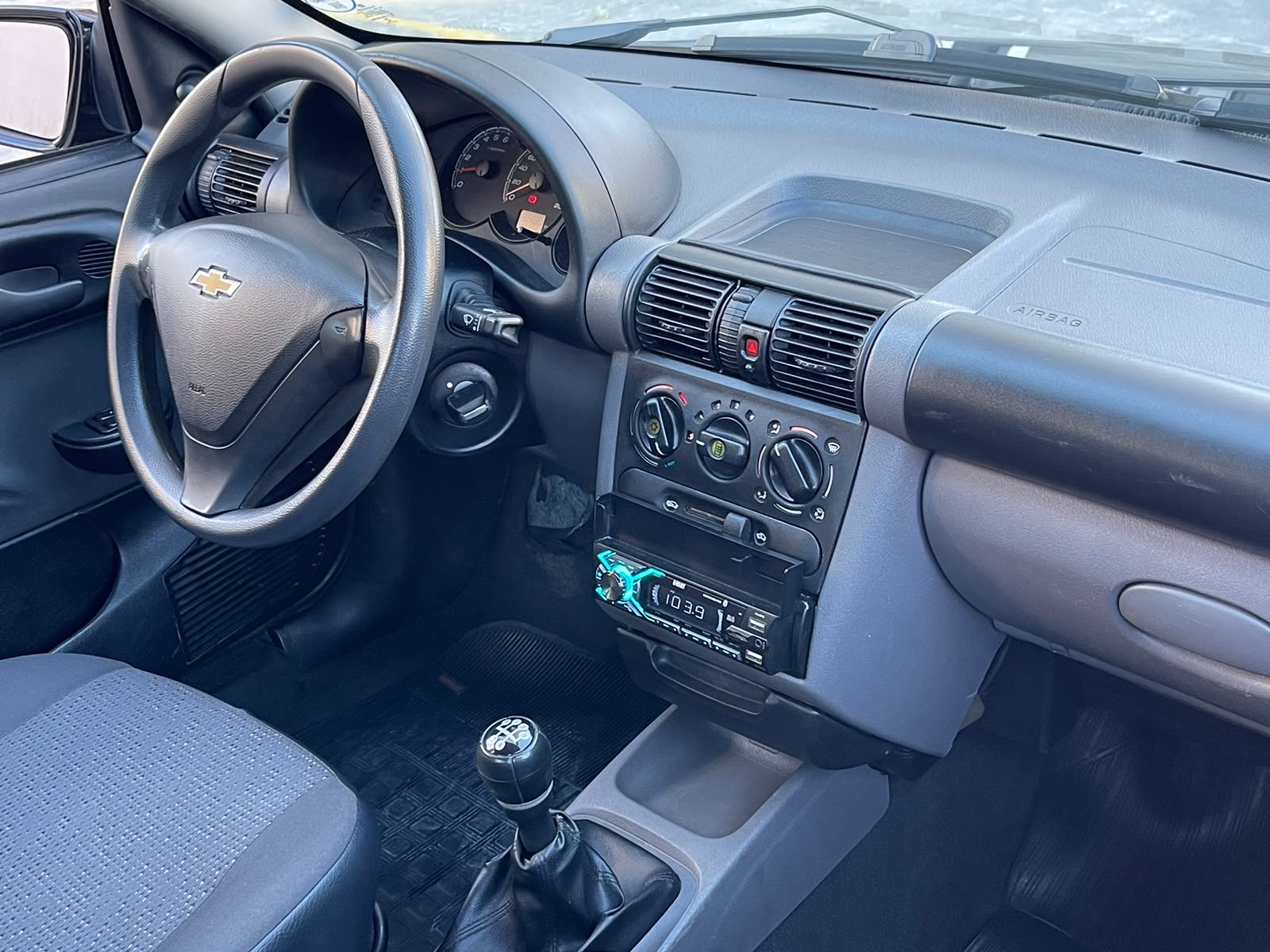 CHEVROLET CLASSIC 2015 — Bernardo Autos Taubaté — foto 15