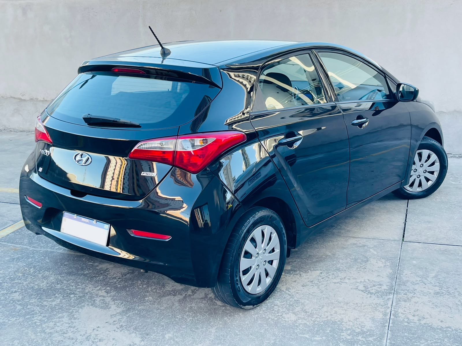 HYUNDAI HB20 1.0 2015 — Bernardo Autos Taubaté — foto 19