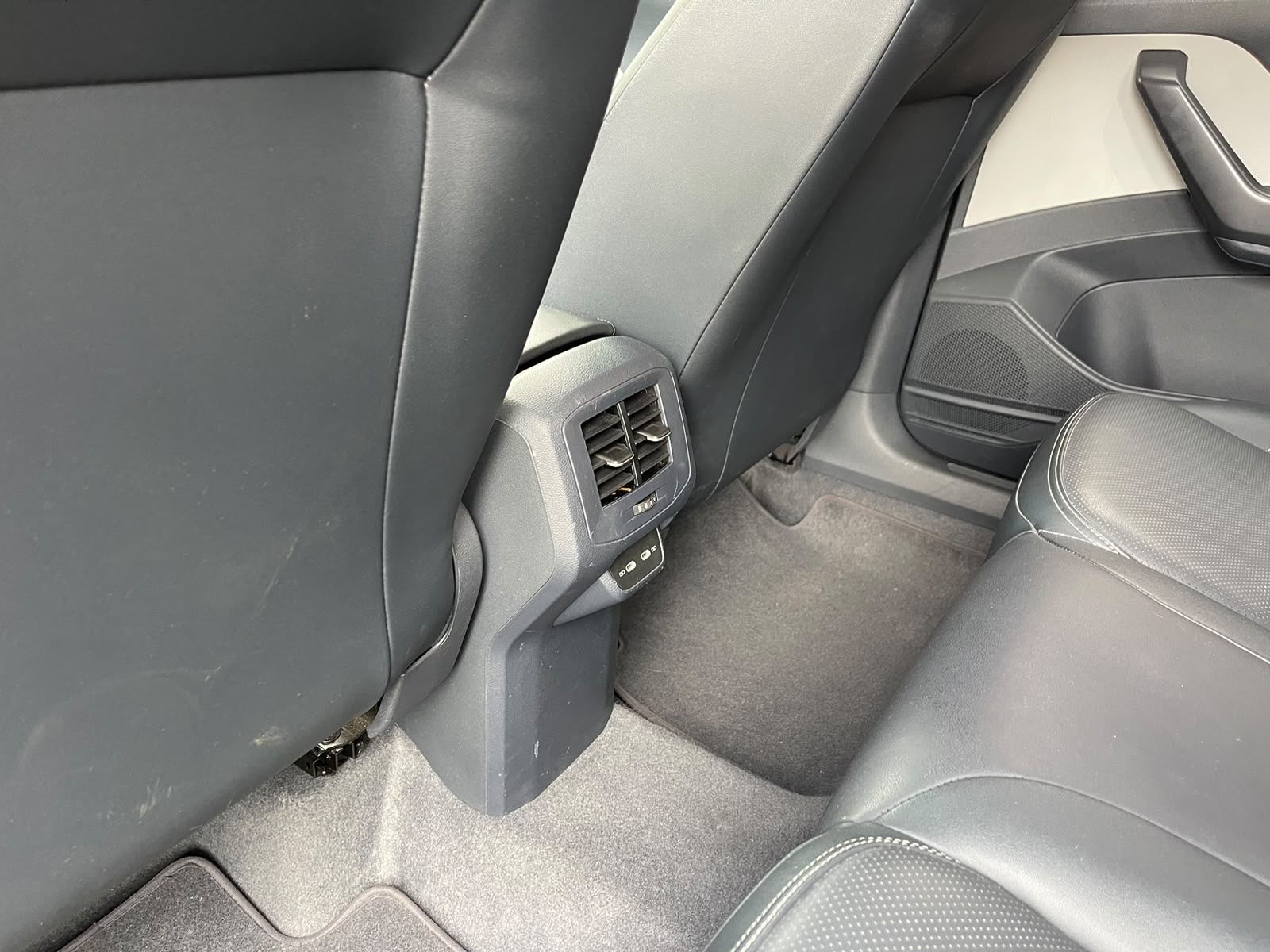 VOLKSWAGEN T-CROSS 2024 — Bernardo Autos Taubaté — foto 6