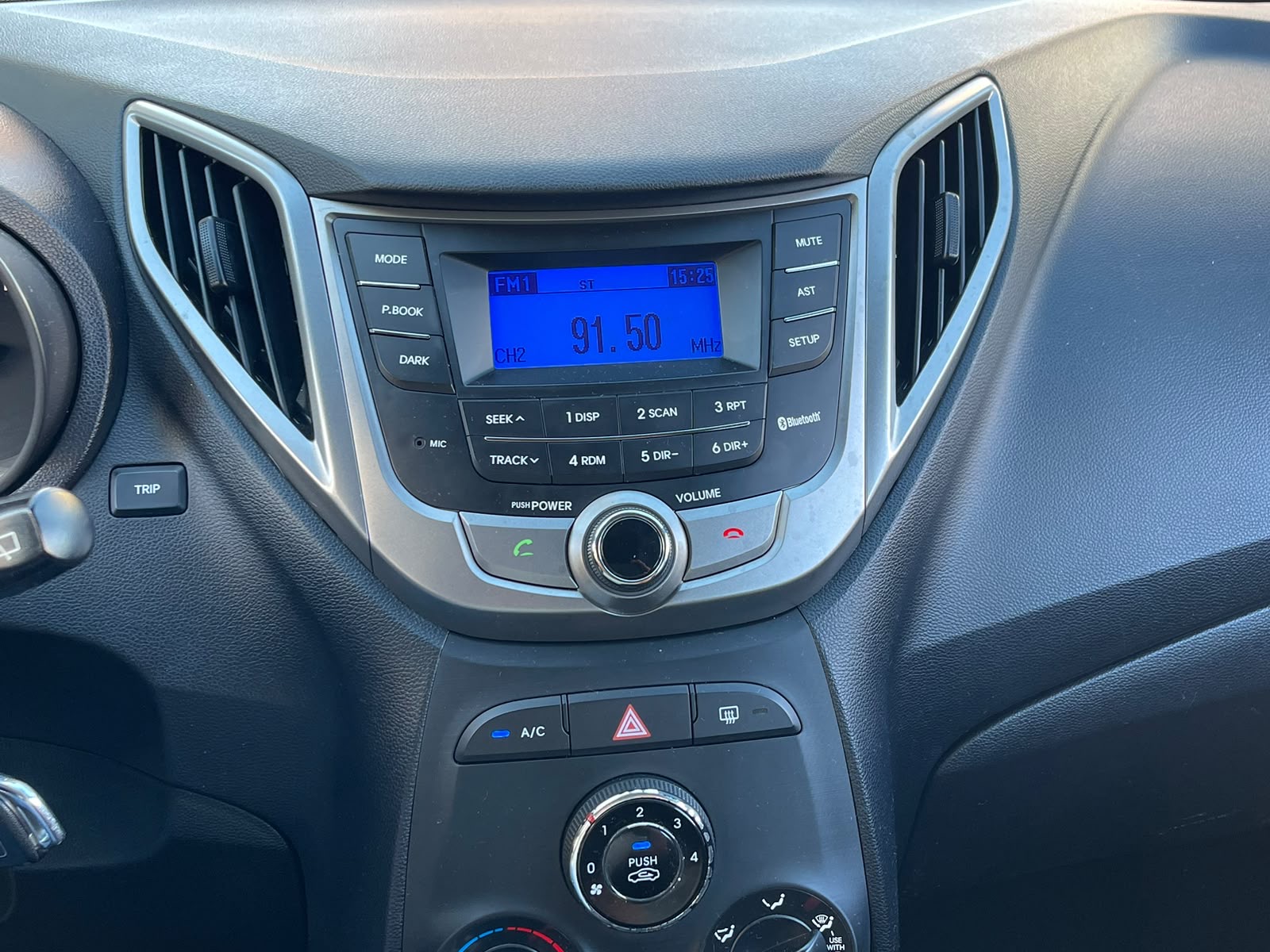 HYUNDAI hb20 2015 — Bernardo Autos Taubaté — foto 10
